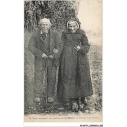 AX-BFP1-0259-15 - Environs de ST-MAMET - Deux centenaires se rendant a la messe