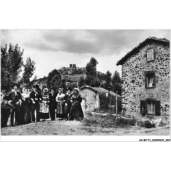 AX-BFP1-0263-15 - SAINT-FLOUR - Jeunes gens en Costumes du Pays