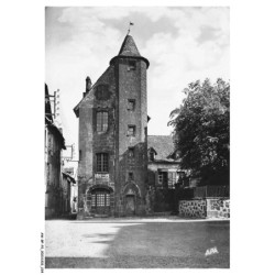 AW-BFP2-0247-15 - SALERS - Maison garrigue