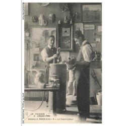 AYVP1-0072-16 - ANGOULEME - La faience - Ateliers a renoleau - Le vaporisateur