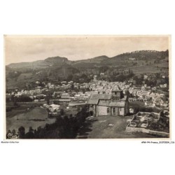 APWP4-0274-15 - MURAT - Vue générale et église de bredon - Vue prise de Bredon