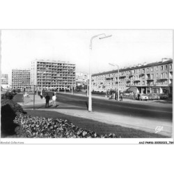 AAJP4-16-0356 - ANGOULEME - Les Nouveaux - Immeubles - Place de la Gare