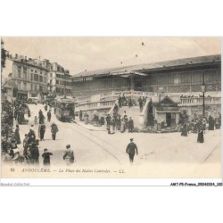 AMTP5-0489-16 - ANGOULEME - la place des halles centrales
