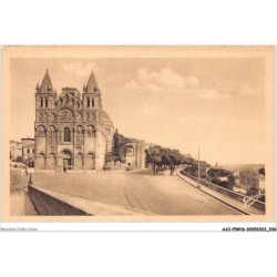 AAJP5-16-0432 - ANGOULEME - La Cathédrale vue du rempart du Midi