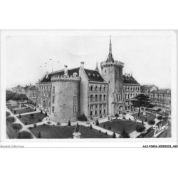 AAJP3-16-0220 - ANGOULEME - Vue de l'Hôtel de ville prise par avion