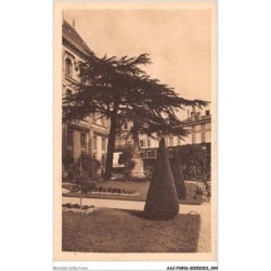 AAJP3-16-0247 - ANGOULEME - Jardin et statue de Marguerite de Valois