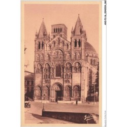 ANIP11-0821-16 - ANGOULEME - facade de la cathedrale St-Pierre