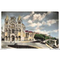 ARFP13-0969-16 - ANGOULEME - Cathedrale St-Pierre XIIeS et un coin du rempart Desaix