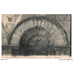 AQSP2-0129-16 - LA COURONNE - L'église - Voussure - Frise et chapiteaux