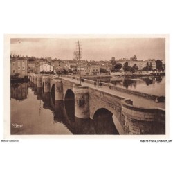 AQKP3-0156-16 - CONFOLENS - Le pont vieux