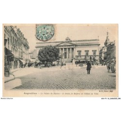 AXAP1-0025-16 - ANGOULEME - Le palais de justice - A droite le beffroi de l'hotel de ville