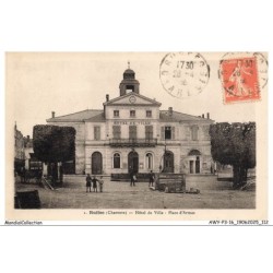 AWYP3-0207-16 - RUFFEC - Hotel de ville - Place d'armes