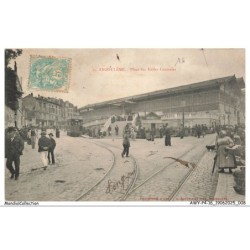 AWYP4-0239-16 - ANGOULEME - Place des halles centrales