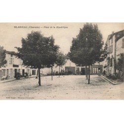 16 BLANZAC AH-AL00129 PLACE DE LA REPUBLIQUE