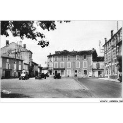 AX-BFP1-0270-16 - ST-CLAUD - Place Sadi-Carnot