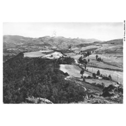 BJ-BFP1-0244-15 - VIC-SUR-CERE - Col de Curebourse - Vue d'ensemble sur les monts du Cantal