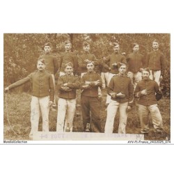 AYVP1-0038-16 - Portrait de groupe - Souvenir de la braconne