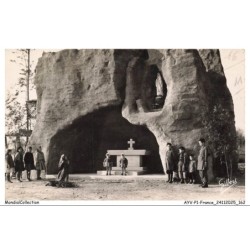 AYVP1-0082-16 - Grotte de notre-dame de lourdes interparoissiale de l'habit