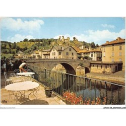 AFEP2-15-0110 - LAROQUEBROU - altitude - 400 mètres - le pont sur la cère - le château et la vierge