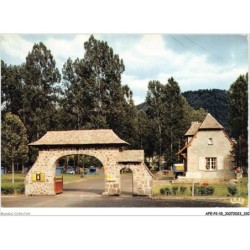 AFEP2-15- 0151 - VIC SUR CERE - entrée du camping