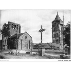 AJIP6-15-0595 - LE CANTAL PITTORESQUE - l'église de roffiac et le château