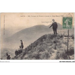 ABHP8-15-0656 - Troupeau de chèvres au sommet du PUY-MARY