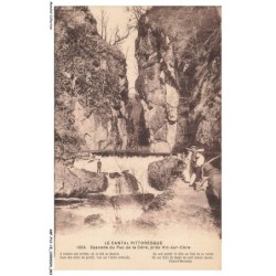 ARFP12-0856-15 - Cascade du pas de la cere pres VIC-SUR-CERE