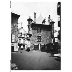 ASNP6-0414-15 - AURILLAC - La maison consulaire
