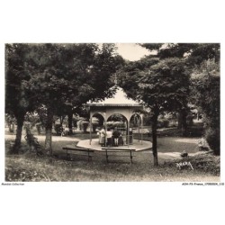 AOHP3-0224-15 - VIC-SUR-CERE - la buvette