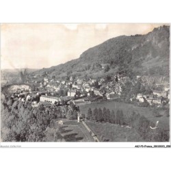 AKJP3-0242-15 - VIC-SUR-CERE - vue générale aérienne