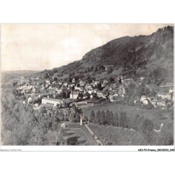 AKJP3-0233-15 - VIC-SUR-CERE - vue générale