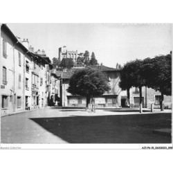 AJIP6-15-0601 - L'AUVERGNE - AURILLAC - place de la bienfaisance et le château saint-étienne