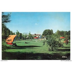 ATUP7-0488-16 - AIGRE - Le parc de l'hotel de france