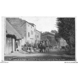 AZVP12-1165-15 - Centre de la france - L'ascension du PUY-DE-DOME - Arret a la font de l'arbre