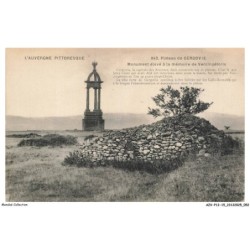 AZVP12-1189-15 - L'AUVERGNE PITTORESQUE - Plateau de GERGOVIE - Monument eleve a la memoire de vercingetorix